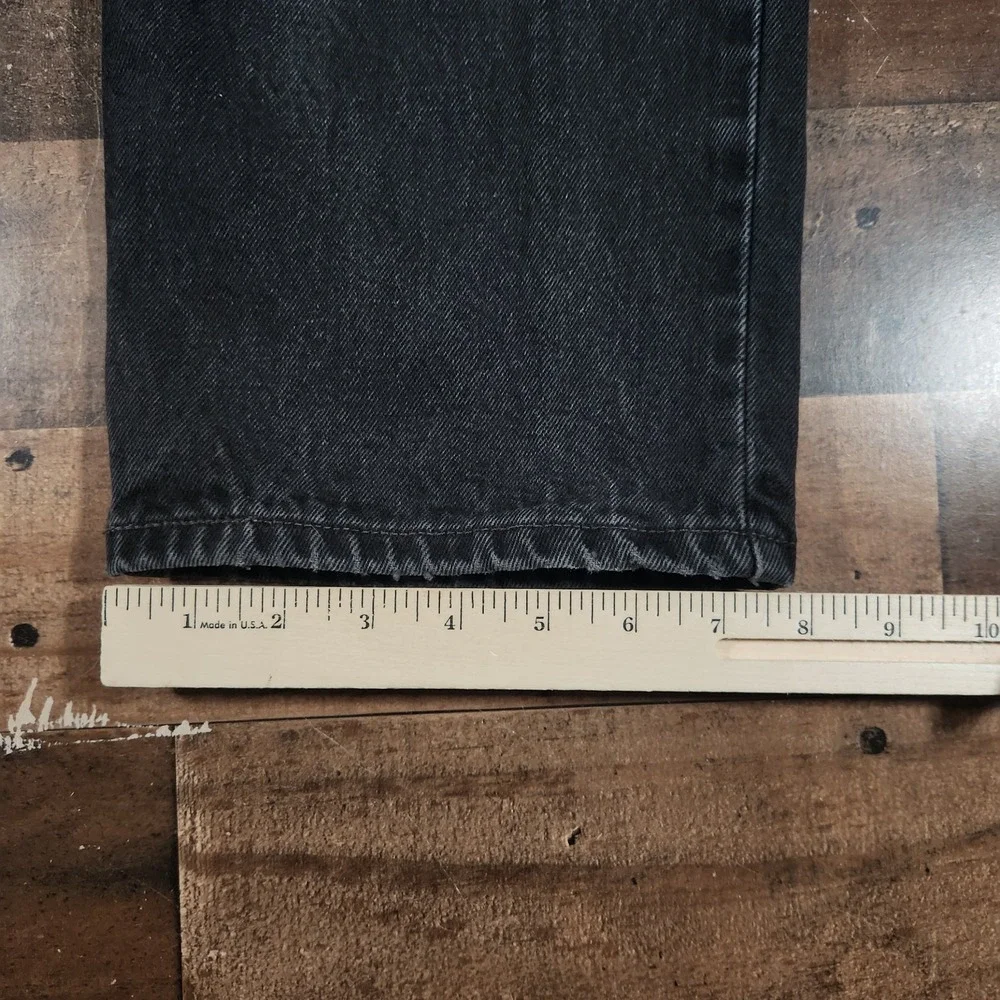 Levis size tag